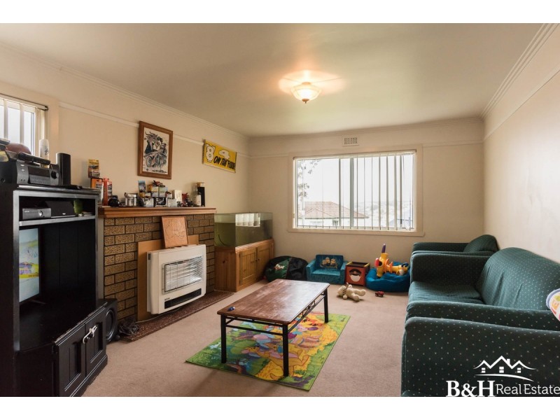 33 Ashwater Crescent, Penguin TAS 7316