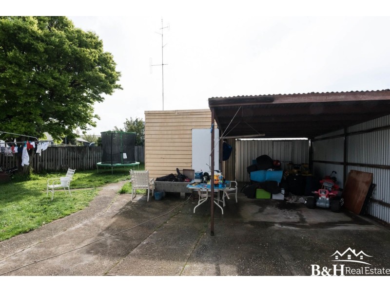 33 Ashwater Crescent, Penguin TAS 7316
