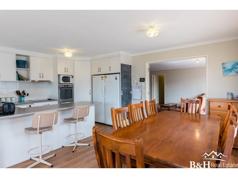 9 Reeve Street, Somerset TAS 7322