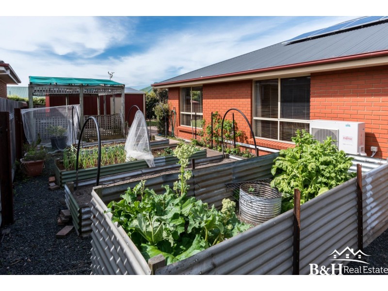 9 Reeve Street, Somerset TAS 7322