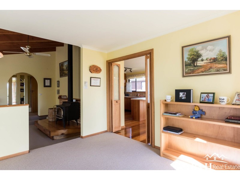 2 Ritchie Avenue, Downlands TAS 7320