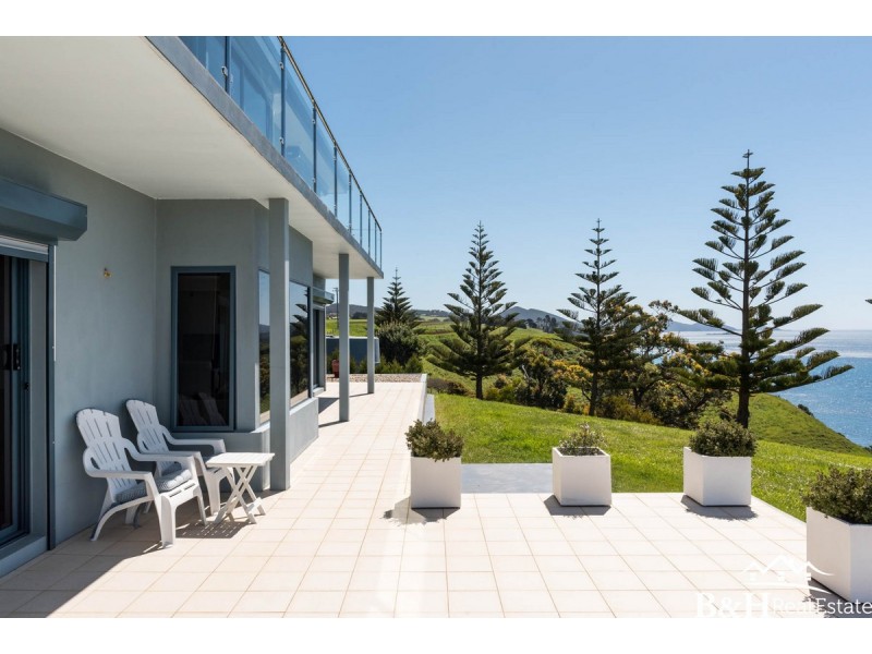 17328 Bass Highway, Boat Harbour TAS 7321