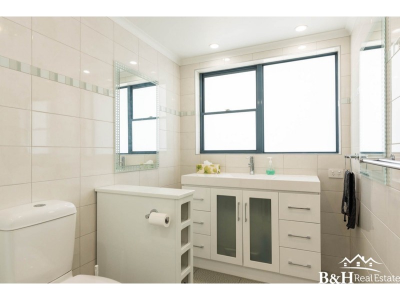 17328 Bass Highway, Boat Harbour TAS 7321
