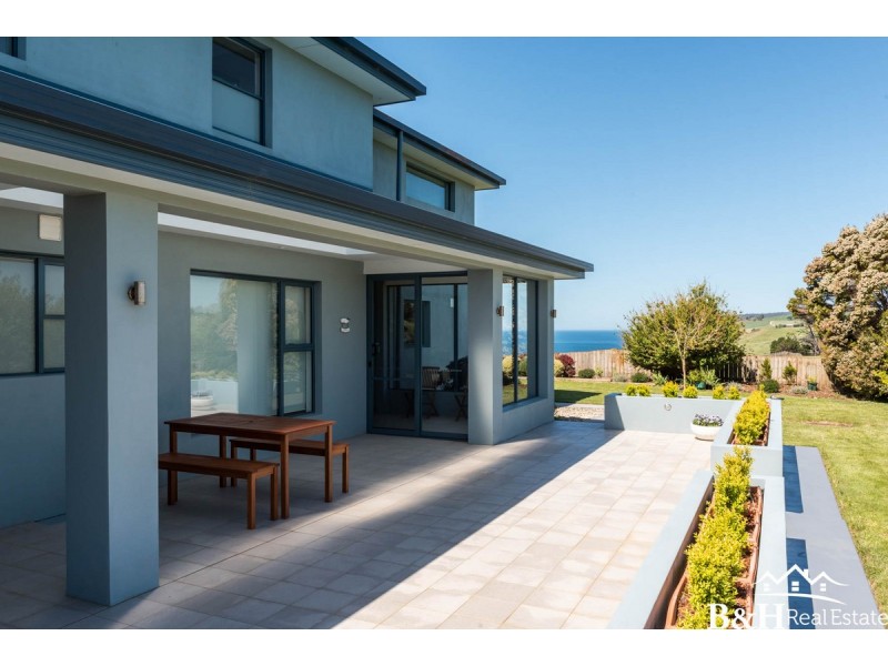 17328 Bass Highway, Boat Harbour TAS 7321