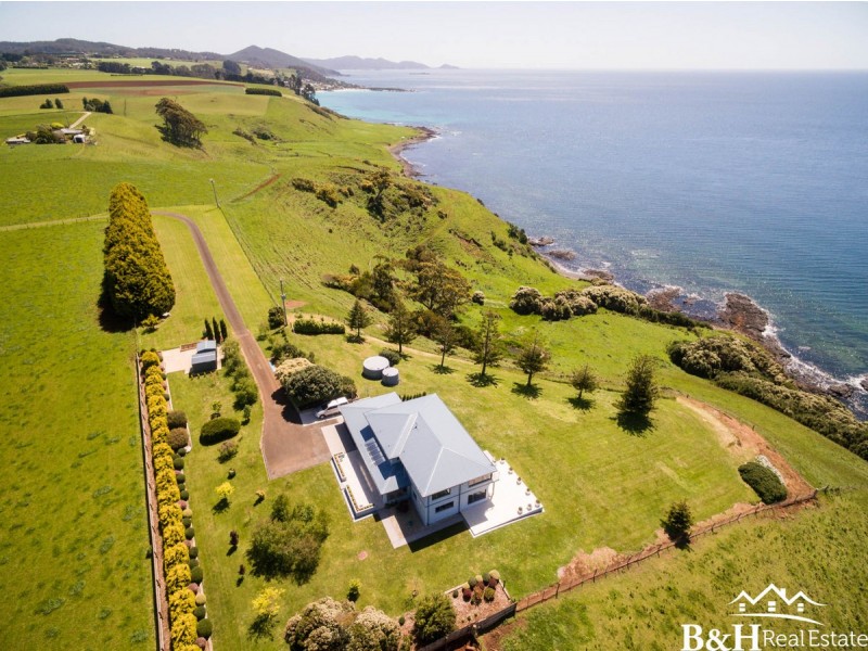 17328 Bass Highway, Boat Harbour TAS 7321