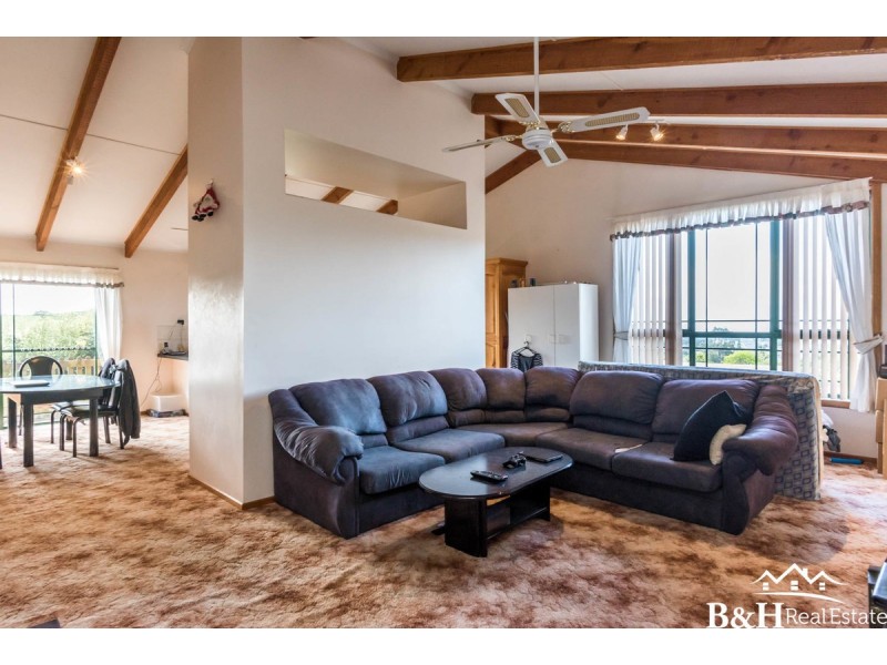 83 Manuka Drive, Romaine TAS 7320
