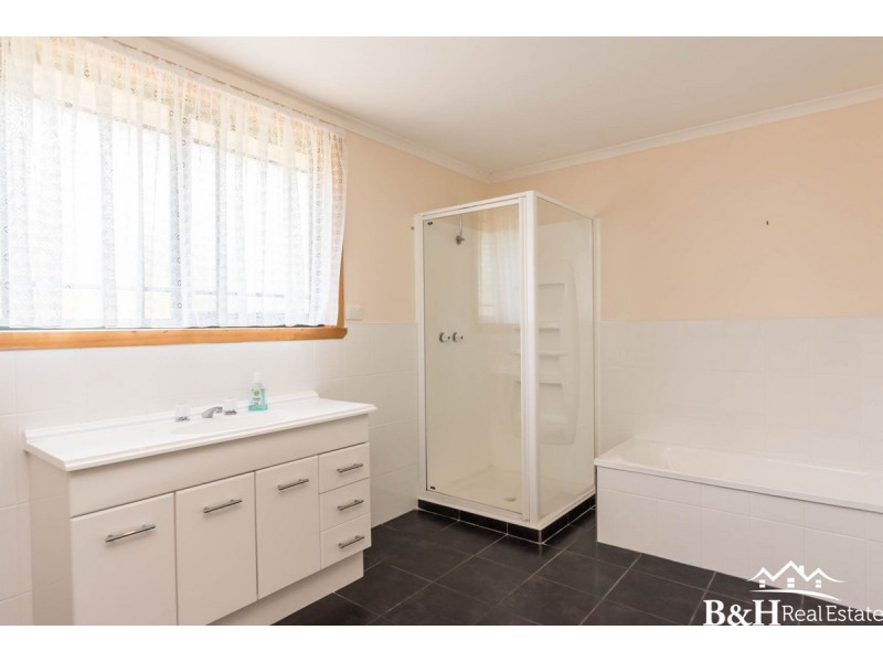 83 Manuka Drive, Romaine TAS 7320