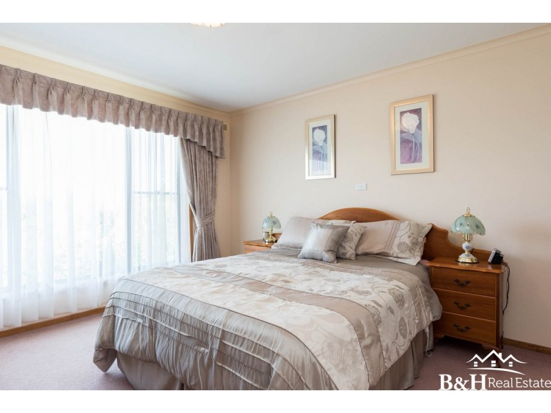 13 Sassafras Crescent, Romaine TAS 7320