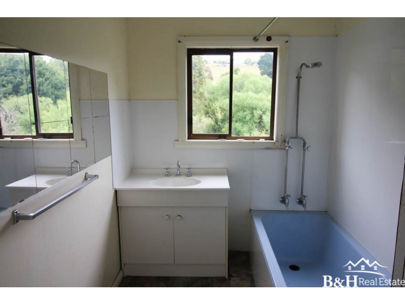 162 Mount Street, Hillcrest TAS 7320