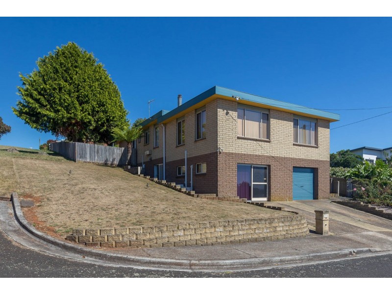 12 Sampson Street, Hillcrest TAS 7320