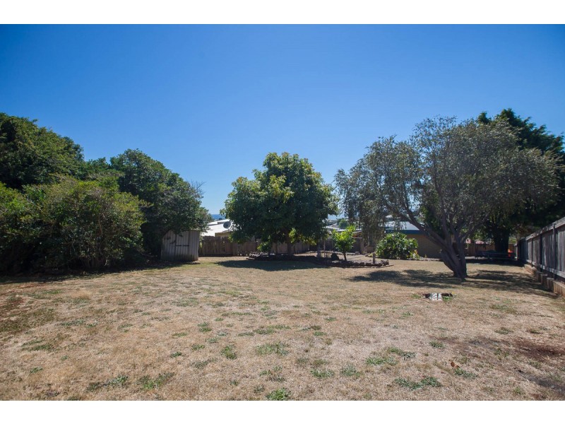 12 Sampson Street, Hillcrest TAS 7320