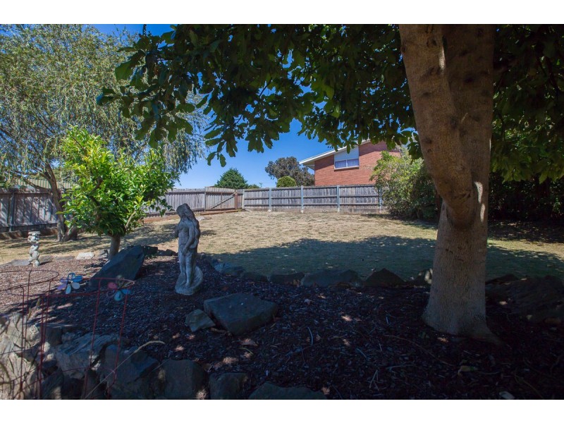 12 Sampson Street, Hillcrest TAS 7320