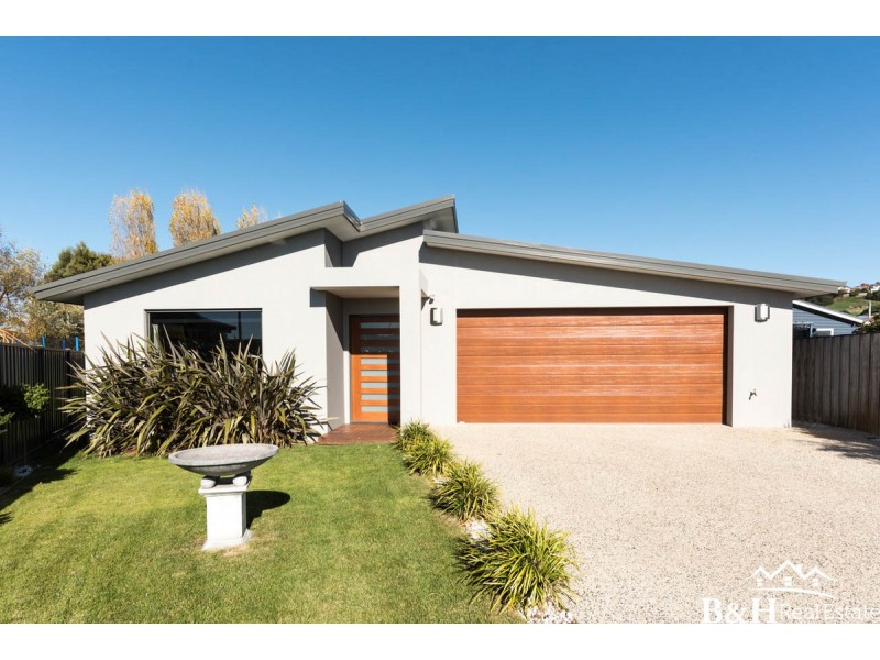 17 Matelle Court, West Ulverstone TAS 7315