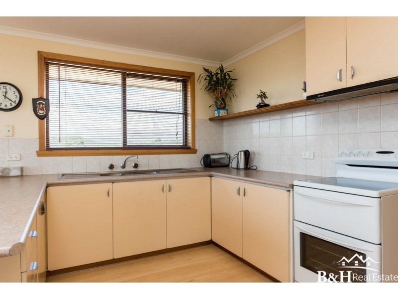 1 McPhee Street, Havenview TAS 7320