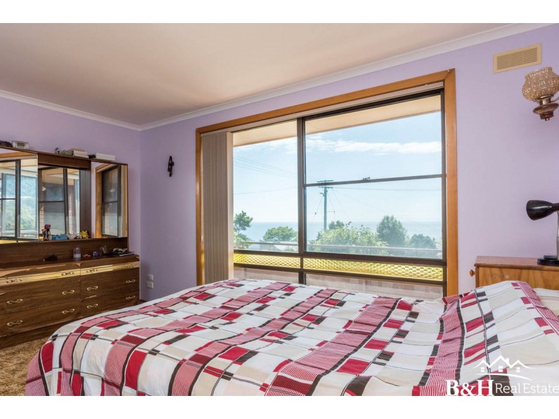 1 McPhee Street, Havenview TAS 7320