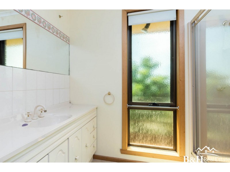 1 McPhee Street, Havenview TAS 7320