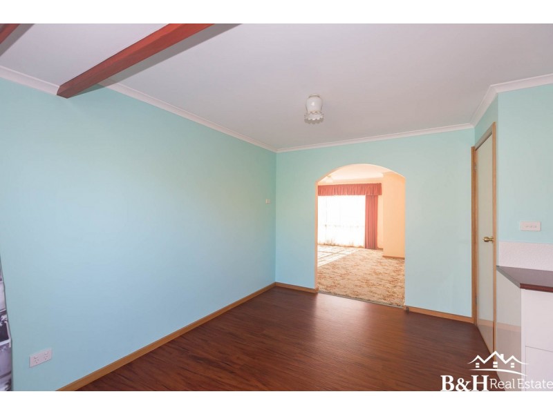 4/3 Hayward Street, Penguin TAS 7316