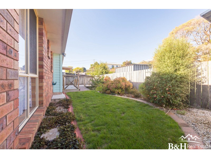 4/3 Hayward Street, Penguin TAS 7316