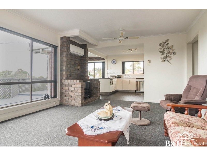 40 South Road, Penguin TAS 7316