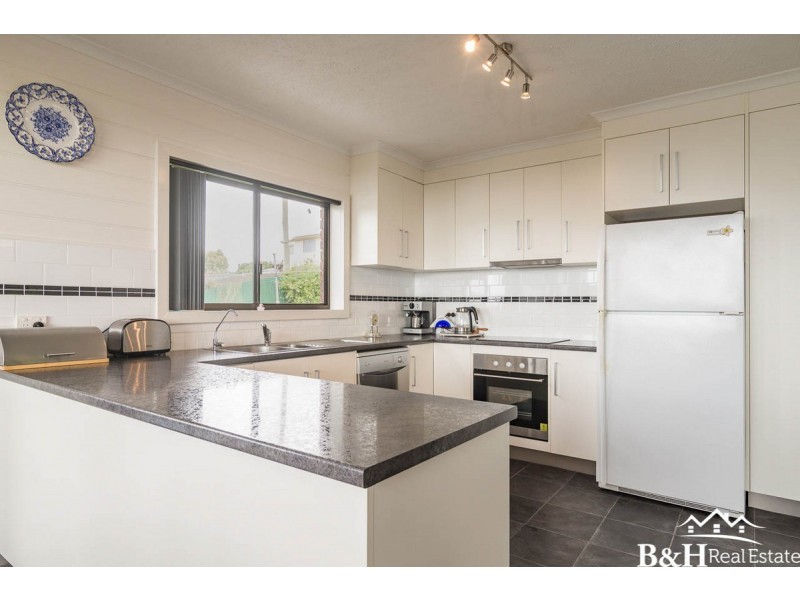 40 South Road, Penguin TAS 7316