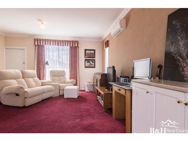 4/3 Main Street, Ulverstone TAS 7315