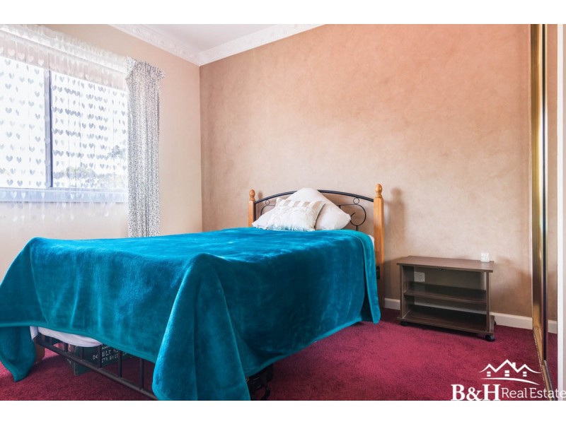 4/3 Main Street, Ulverstone TAS 7315