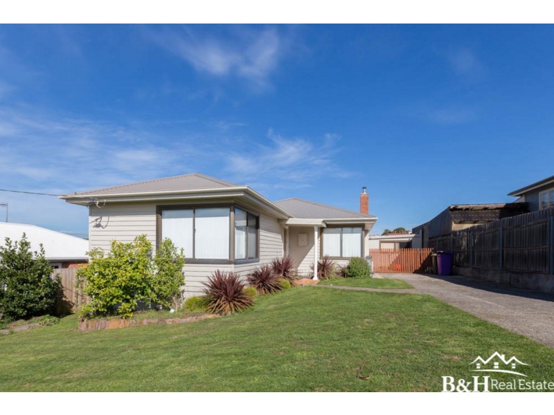 16 Whitford Street, Upper Burnie TAS 7320