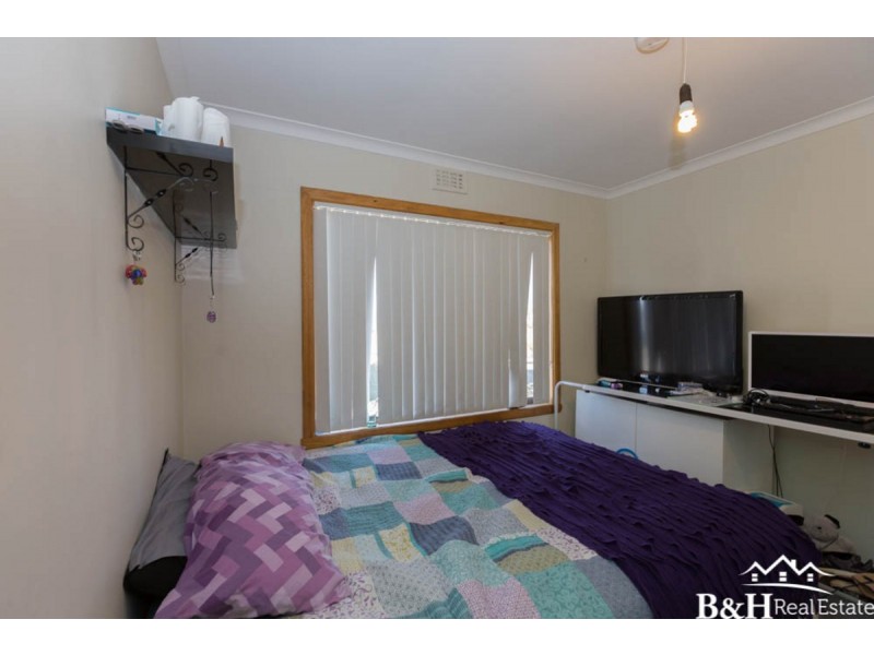 16 Whitford Street, Upper Burnie TAS 7320