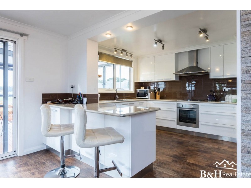 1824 Murchison Highway, Yolla TAS 7325