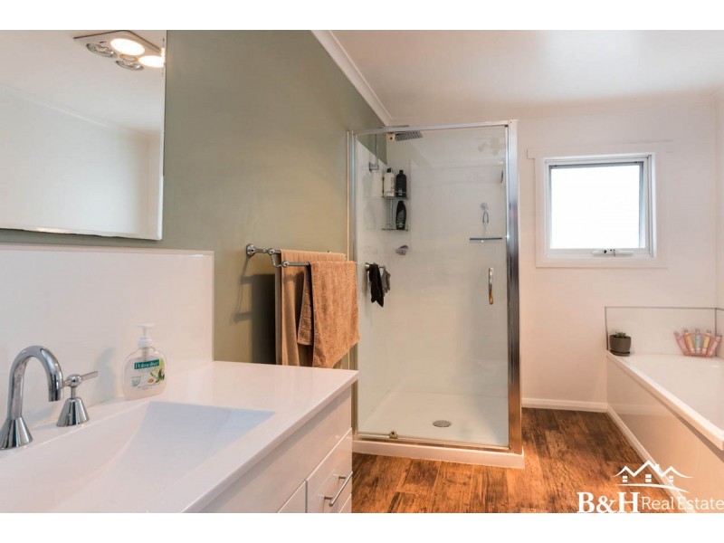 1824 Murchison Highway, Yolla TAS 7325