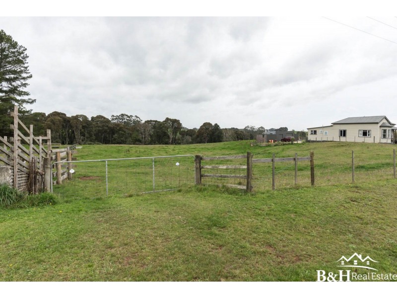1824 Murchison Highway, Yolla TAS 7325