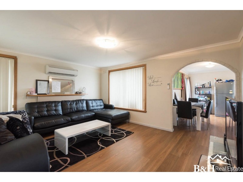24 Winter Avenue, Upper Burnie TAS 7320