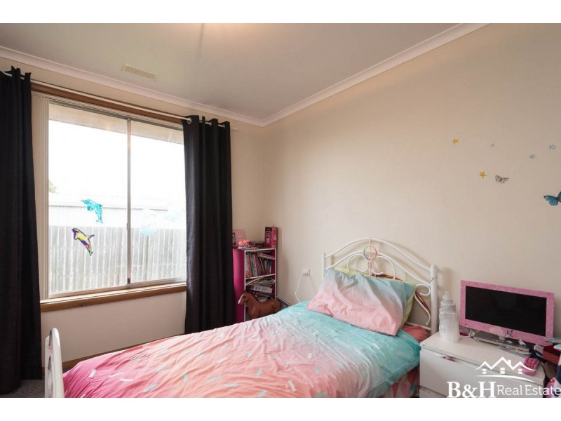 24 Winter Avenue, Upper Burnie TAS 7320