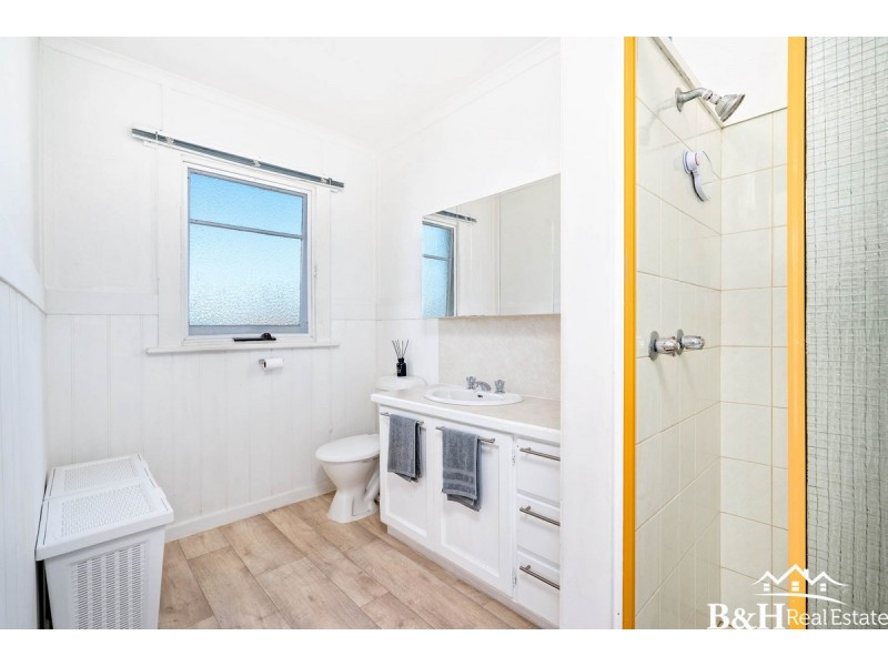4 River Avenue East, Heybridge TAS 7316