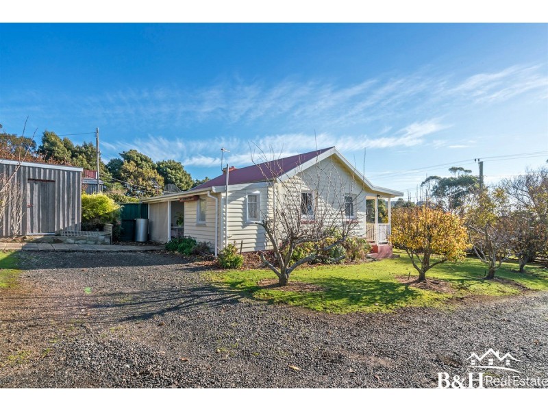 4 River Avenue East, Heybridge TAS 7316