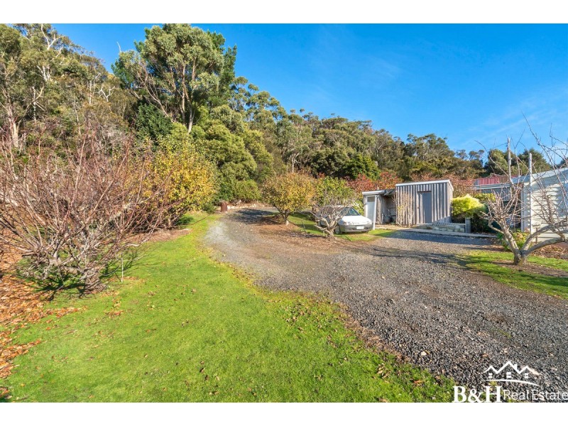 4 River Avenue East, Heybridge TAS 7316
