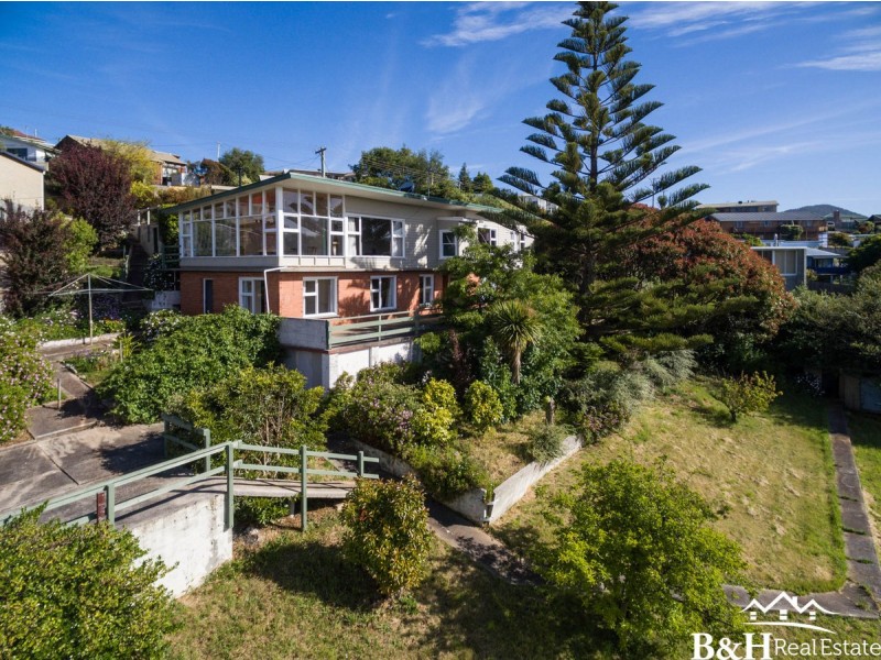 21 Quinn Street, Penguin TAS 7316