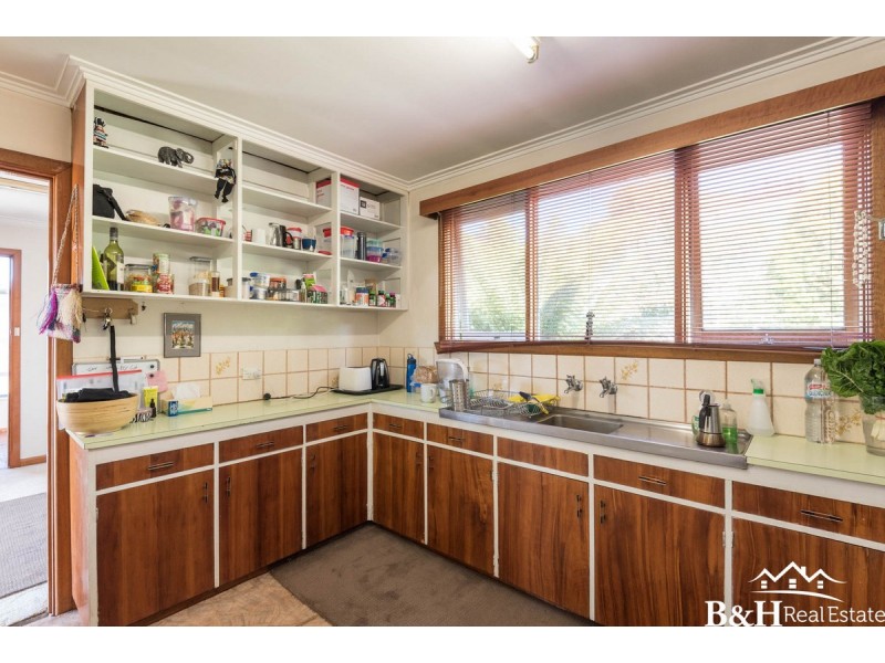 21 Quinn Street, Penguin TAS 7316