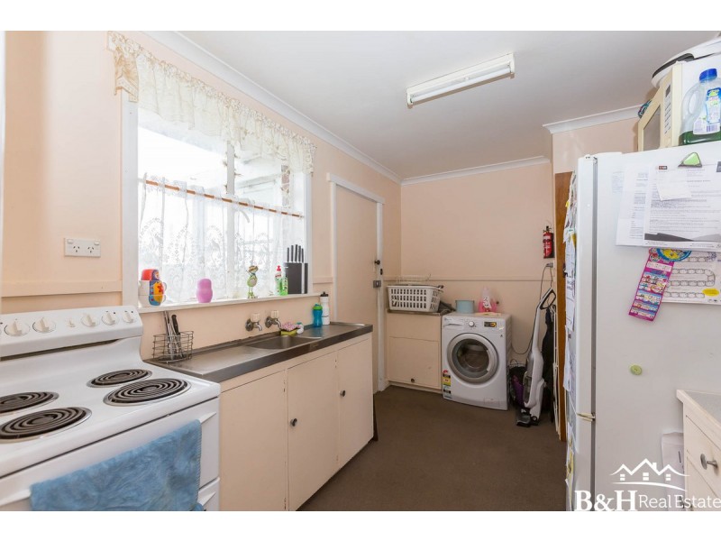 33 Woodward Avenue, Hillcrest TAS 7320