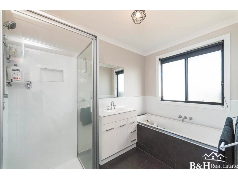 10 Wingrove Gardens, Shorewell Park TAS 7320