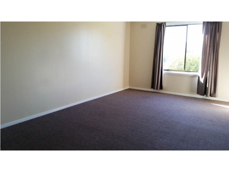 16 Dooley Street, West Ulverstone TAS 7315