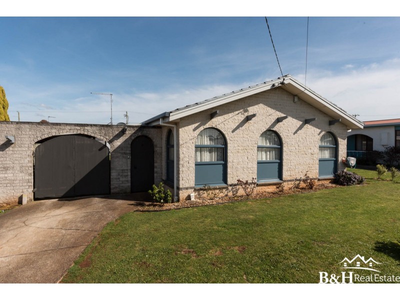 12 Oonah Crescent, Somerset TAS 7322