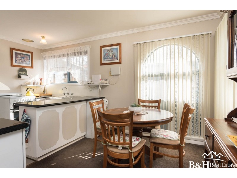 12 Oonah Crescent, Somerset TAS 7322