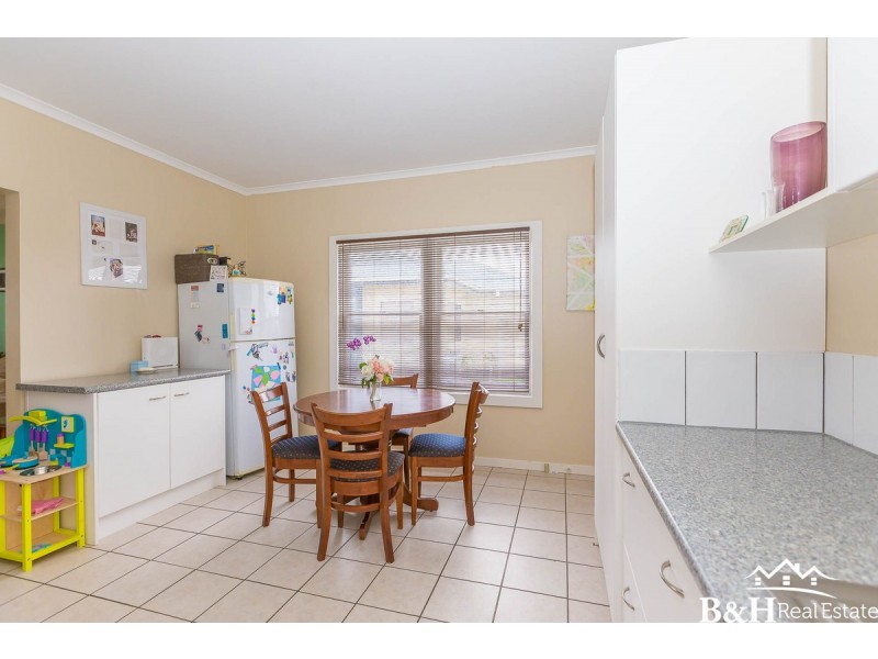 21 Madden Crescent, Devonport TAS 7310