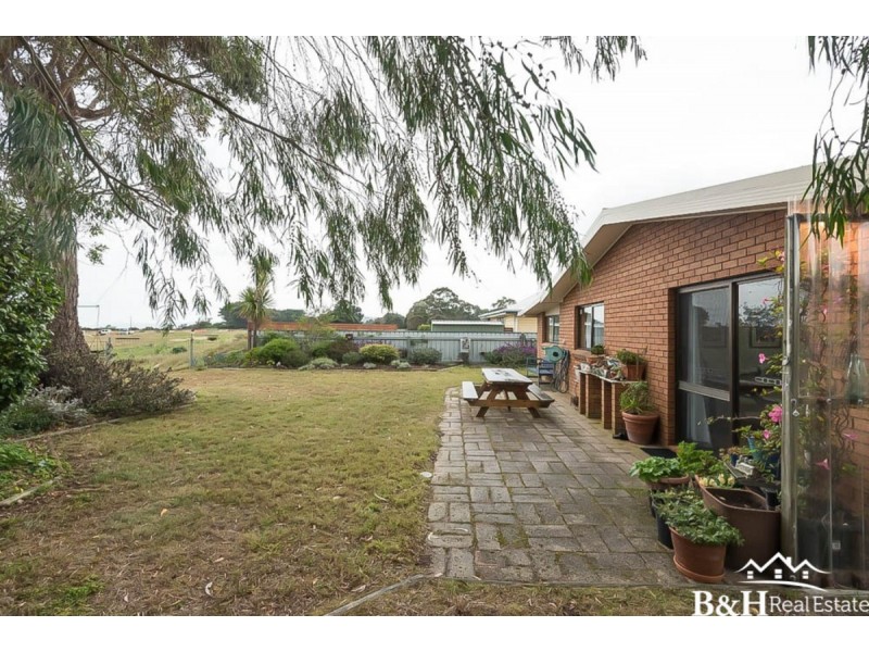 7 Grace Avenue, Wynyard TAS 7325