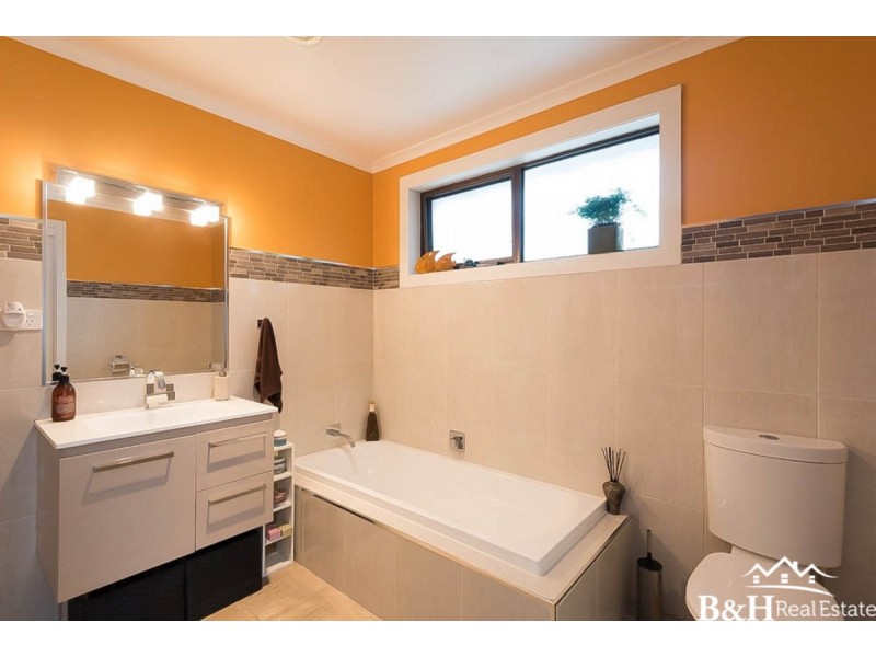 7 Grace Avenue, Wynyard TAS 7325