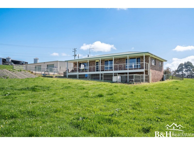 17 Hughes Road, Sheffield TAS 7306