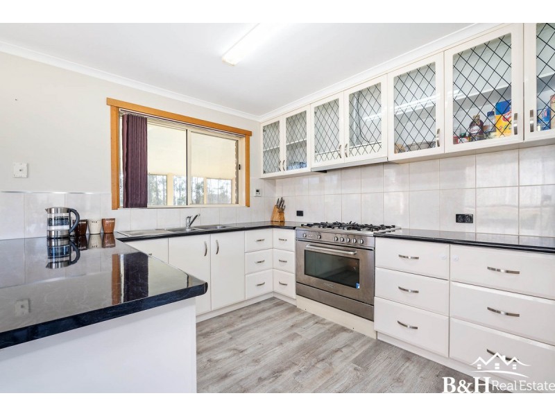 17 Hughes Road, Sheffield TAS 7306