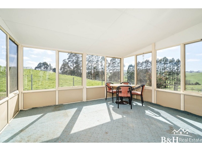 17 Hughes Road, Sheffield TAS 7306
