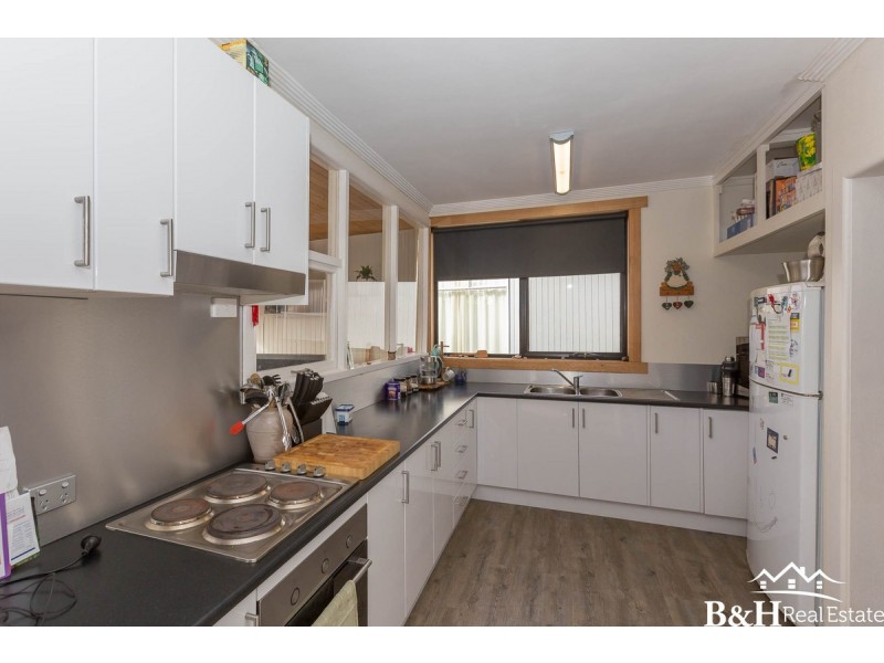 48 Wyatt Crescent, South Burnie TAS 7320